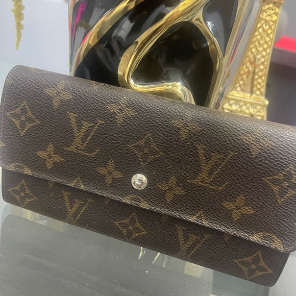 Louis Vuitton Dark Brown Monogram Wallet - Picture 1 of 5